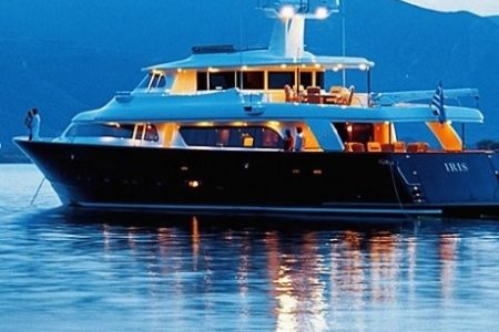 iris-yacht-2897-460x380